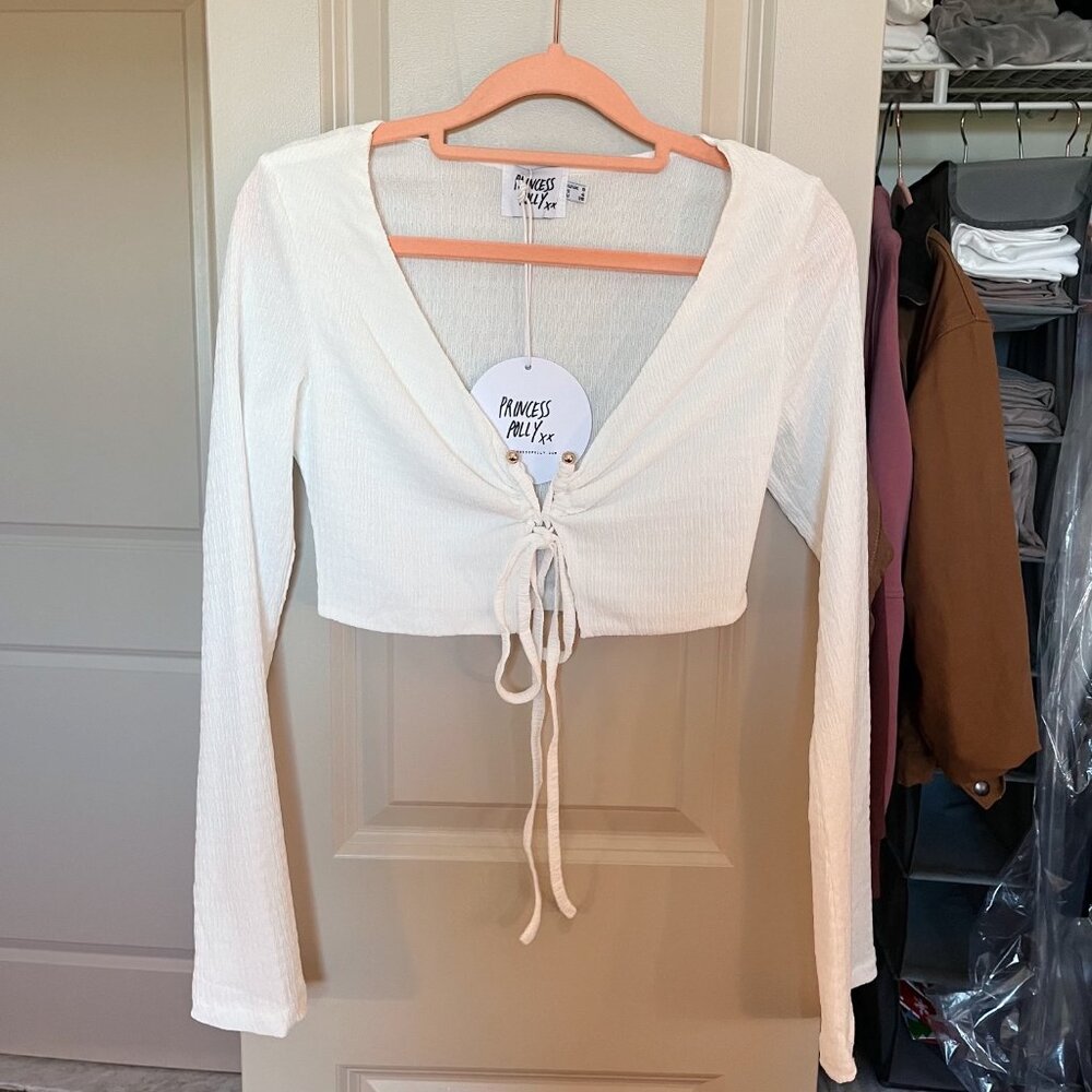 NEVER WORN - cropped long sleeve white flowy top